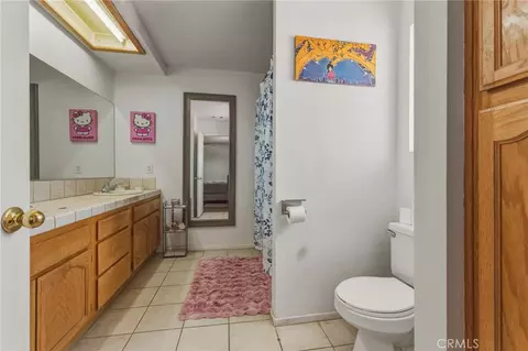 Bath - 15072 Desert Star Rd, Apple Valley, CA 92307 photo 1 of 3