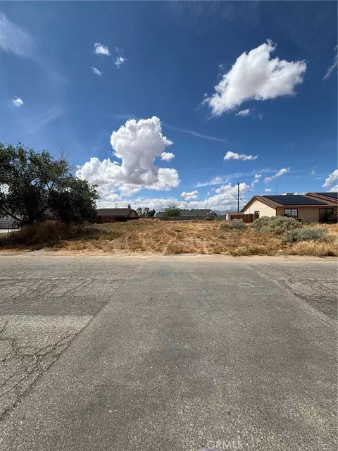 0 Medio St, California City, CA 93505