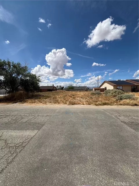 0 Medio St, California City, CA 93505