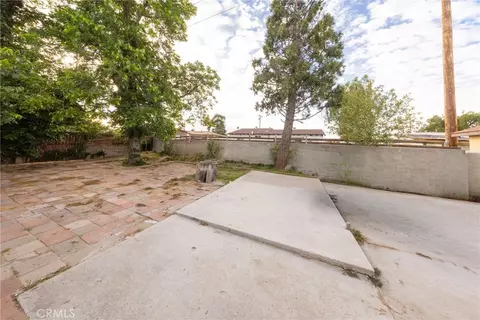 Exterior - 424 E 1st, Rialto, CA 92376 photo 6 of 7