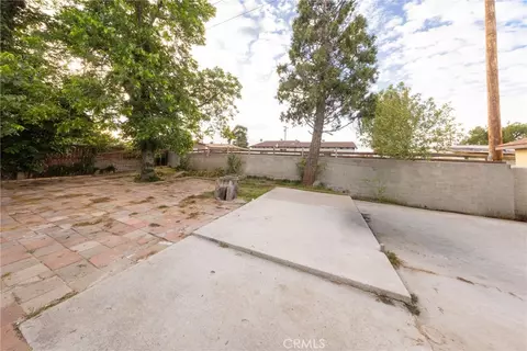 Exterior - 424 E 1st, Rialto, CA 92376 photo 6 of 7