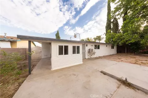 Exterior - 424 E 1st, Rialto, CA 92376 photo 4 of 7