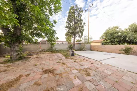 Exterior - 424 E 1st, Rialto, CA 92376 photo 5 of 7