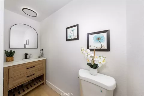 Bath - 424 E 1st, Rialto, CA 92376 photo 2 of 3