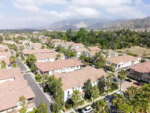 870 E Mountain Way, Azusa, CA 91702