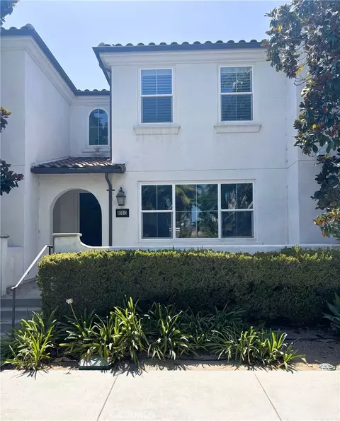 870 E Mountain Way, Azusa, CA 91702