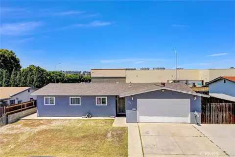 910 Saint George Ct, Spring Valley, CA 91977