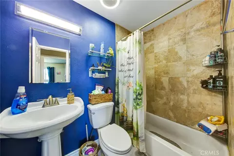 Bath - 910 Saint George Ct, Spring Valley, CA 91977 photo 2 of 2