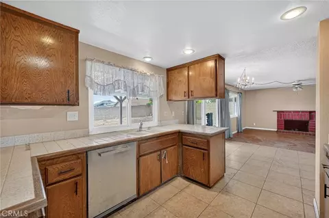 1475 Diego Way, Upland, CA 91786 photo 11