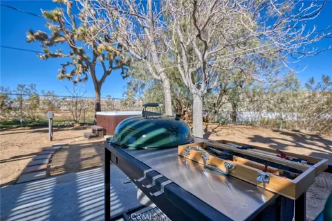 Exterior - 7526 Palm, Yucca Valley, CA 92284 photo 7 of 8