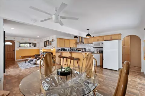 Dining - 7526 Palm, Yucca Valley, CA 92284 photo 2 of 3