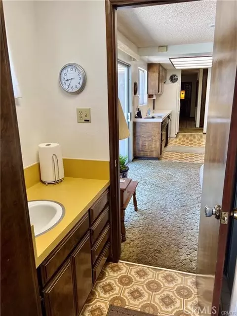 Entry Way - 8978 7th, Hesperia, CA 92345 photo 2 of 4