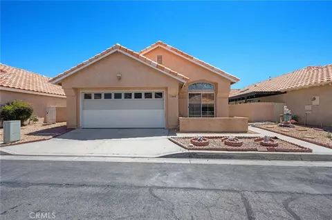Exterior - 11545 Francisco, Apple Valley, CA 92308 photo 10 of 13