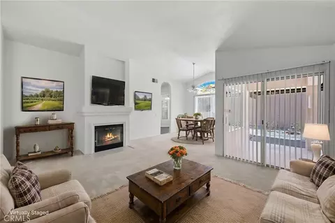 Living - 11545 Francisco, Apple Valley, CA 92308 photo 4 of 9