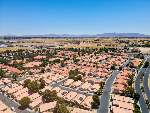 View/Area - 11545 Francisco, Apple Valley, CA 92308 photo 4 of 13