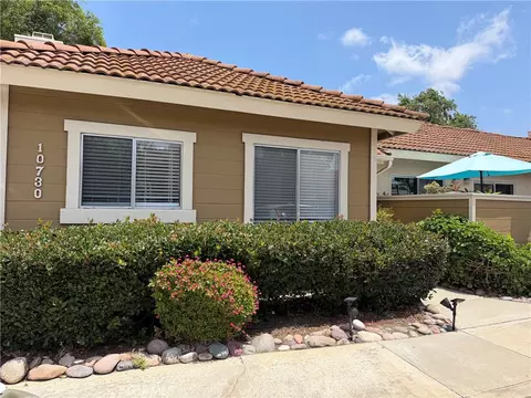 10730 Holly Mdws, Santee, CA 92071