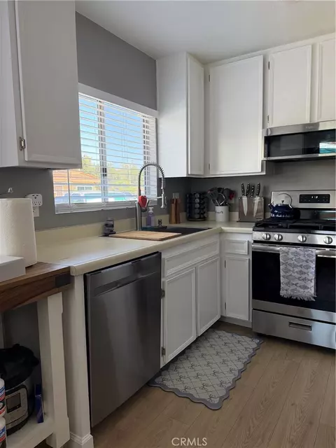 Kitchen - 10730 Holly Mdws #B, Santee, CA 92071 photo 1 of 3
