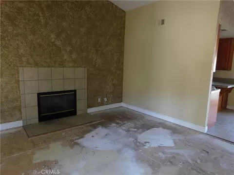 Living - 23441 Lakeview, Tehachapi, CA 93561 photo 1 of 2