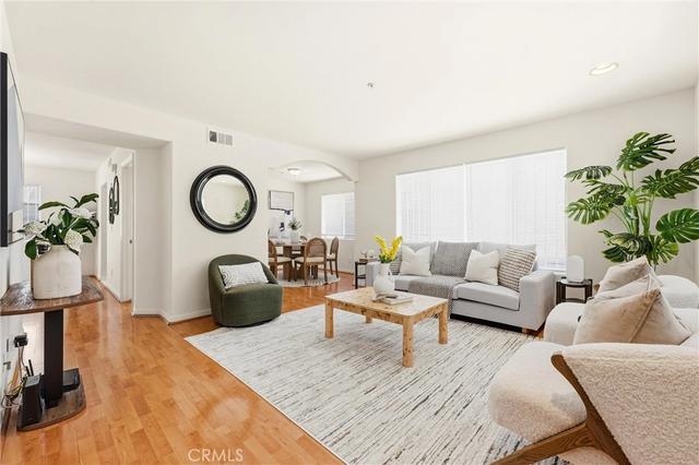 1097 S Marguerita #C, Alhambra, CA 91803
