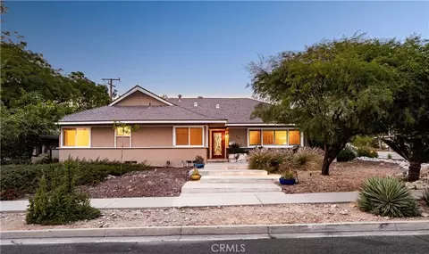 909 Reed Dr, Claremont, CA 91711