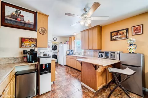 Kitchen - 621 E Cypress, Glendora, CA 91741 photo 2 of 3