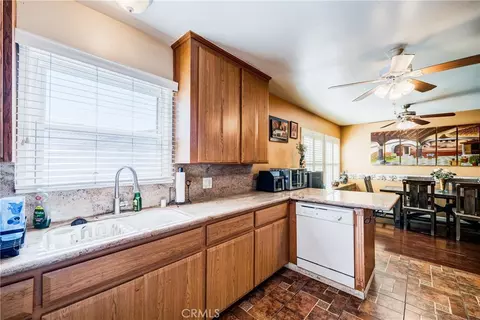 Kitchen - 621 E Cypress, Glendora, CA 91741 photo 3 of 3