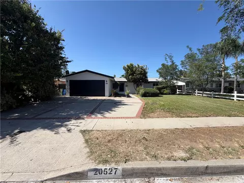 20527 Londelius St, Winnetka, CA 91306