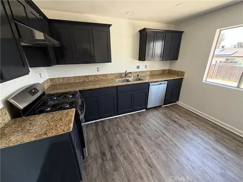 Kitchen - 813 Doyle Ave, Redlands, CA 92374 photo 1 of 3