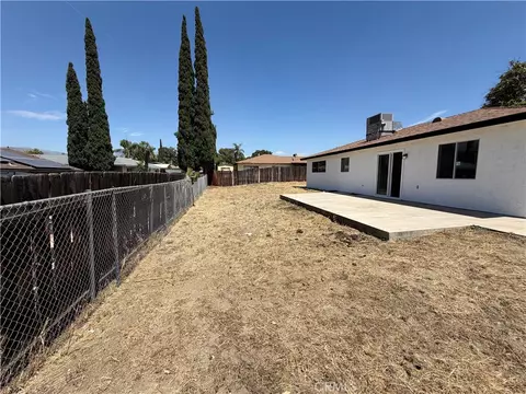 Exterior - 813 Doyle Ave, Redlands, CA 92374 photo 6 of 11
