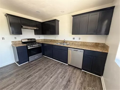 Kitchen - 813 Doyle Ave, Redlands, CA 92374 photo 2 of 3