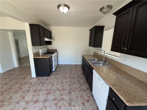 Kitchen - 5750 Willard Way, Riverside, CA 92504 photo 2 of 2