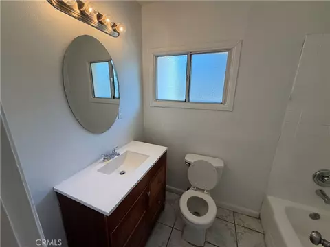 Bath - 5750 Willard Way, Riverside, CA 92504 photo 1 of 6