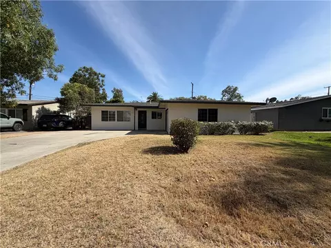 5750 Willard Way, Riverside, CA 92504