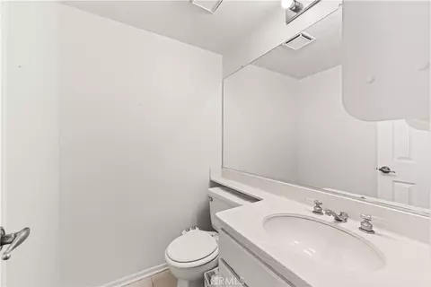 Bath - 7173 Kittyhawk, Fontana, CA 92336 photo 1 of 3