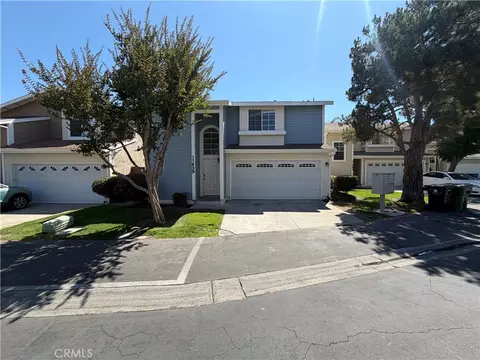 11439 Fox Hollow Ln, Pacoima, CA 91331