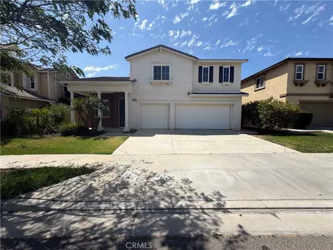 34286 Canyon Rim Dr, Lake Elsinore, CA 92532