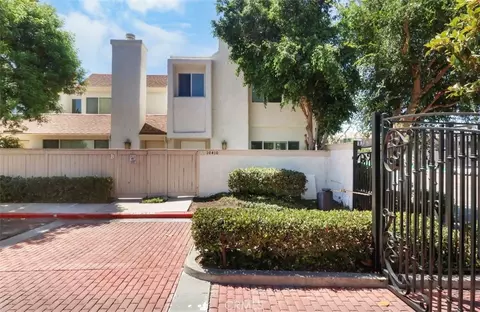 10410 Zelzah #A, Porter Ranch, CA 91326