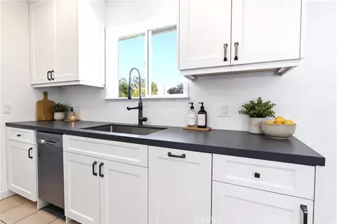 Kitchen - 7444 Via Serena, Rancho Cucamonga, CA 91730 photo 2 of 4