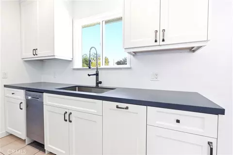 Kitchen - 7444 Via Serena, Rancho Cucamonga, CA 91730 photo 4 of 5