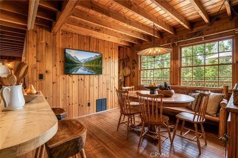 Dining - 24085 Alpine, Crestline, CA 92325 photo 3 of 3