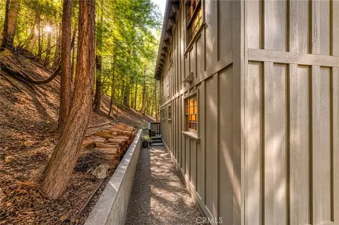 Exterior - 24085 Alpine, Crestline, CA 92325 photo 5 of 5