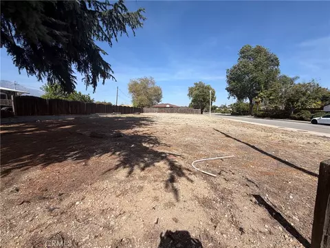 1978 N Indian Hl, Claremont, CA 91711