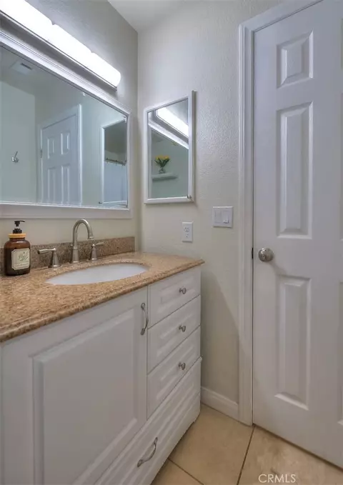 Bath - 10525 Balsa, Apple Valley, CA 92308 photo 3 of 6