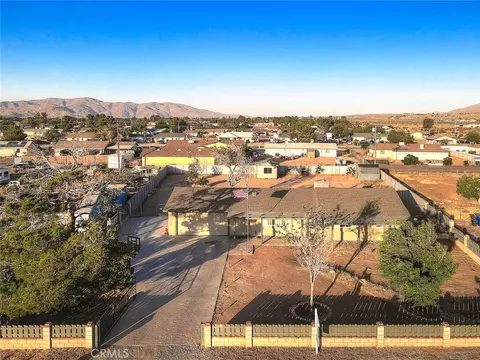 View/Area - 10525 Balsa, Apple Valley, CA 92308 photo 2 of 11