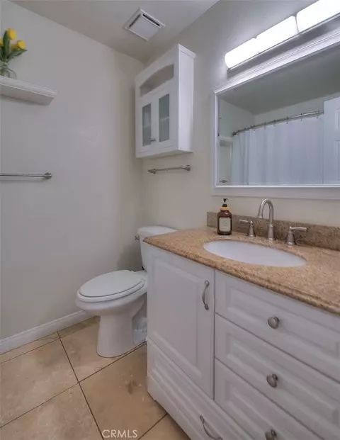 Bath - 10525 Balsa, Apple Valley, CA 92308 photo 1 of 6