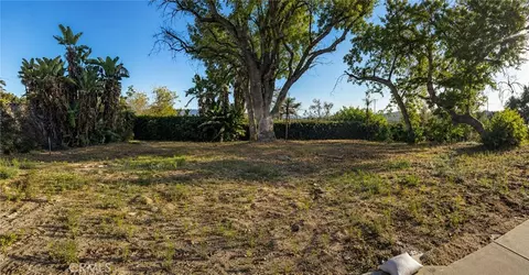 3383 Glenrose Ave, Altadena, CA 91001