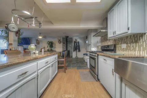 Kitchen - 59145 Roger, Anza, CA 92539 photo 3 of 4