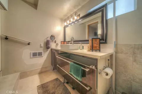 Bath - 59145 Roger, Anza, CA 92539 photo 2 of 6