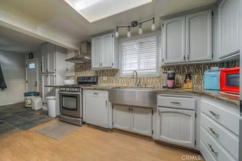 Kitchen - 59145 Roger, Anza, CA 92539 photo 1 of 3