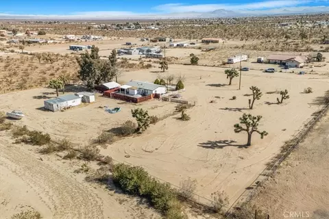 View/Area - 13378 Paramount Rd, Phelan, CA 92371 photo 6 of 15